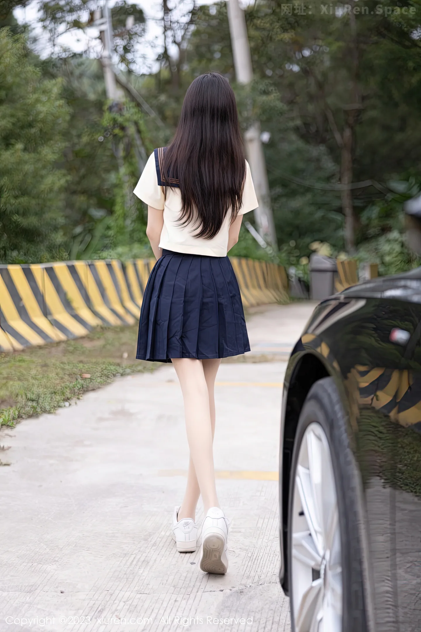 图片[5]-[Xiuren秀人网]2023.01.11 VOL.6116 米娜Mnal 粉色吊带礼服裙加黑色情趣渔网袜性感私房写真集-秀人网官方网站